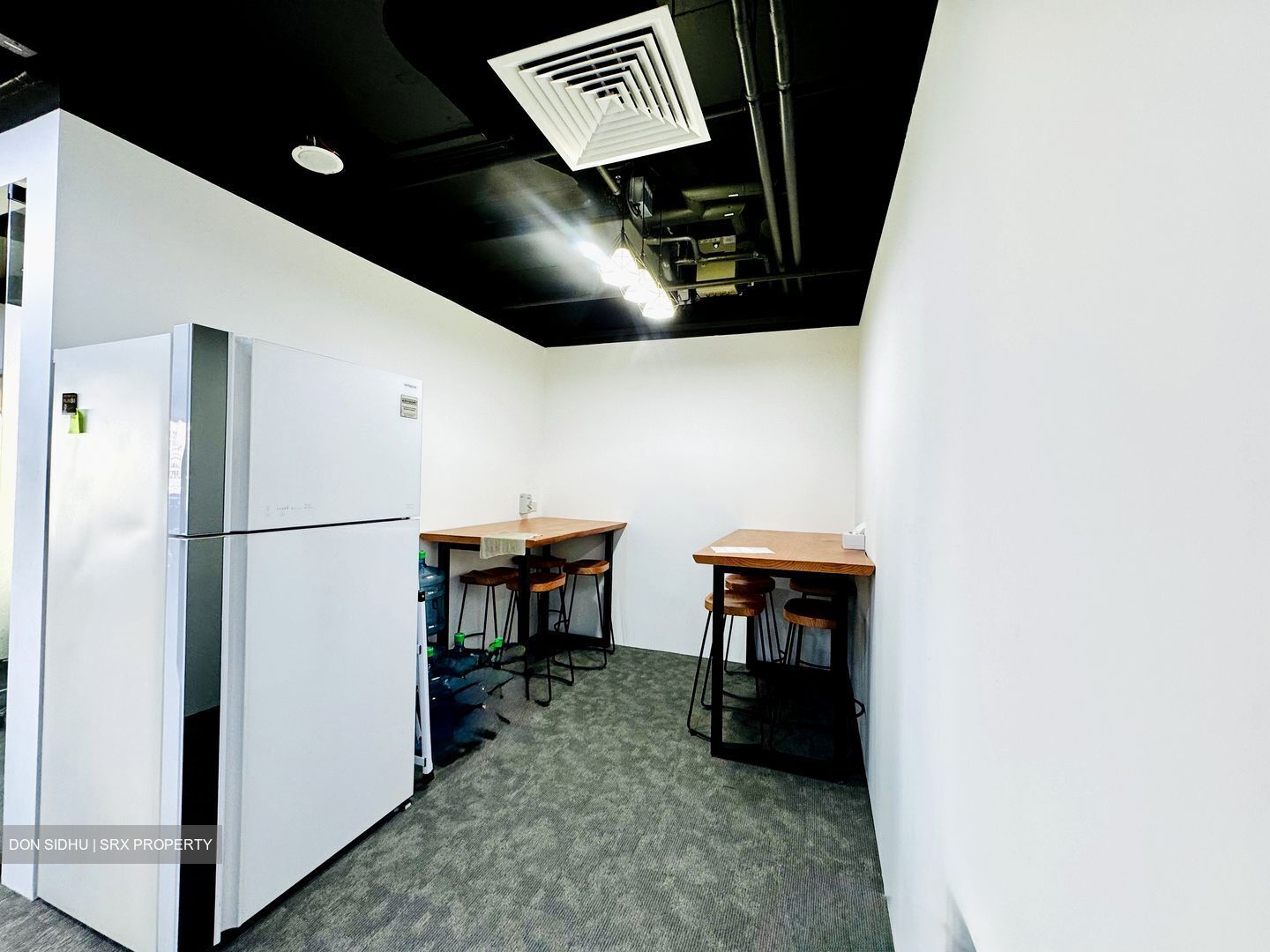 111 Somerset (D9), Office #530703161